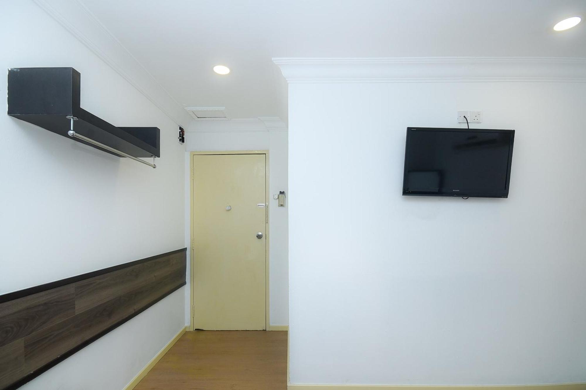 Oyo 90820 River Inn Miri Exterior foto